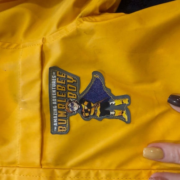 Disney yellow Bumblebee Boy raincoat size 4T - Picture 2 of 7